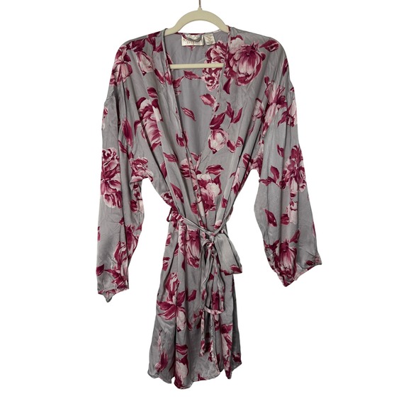 Victoria's Secret Other - Victoria's Secret Gold Label Silk Robe Size M/L Grey Pink Vintage Floral Wrap